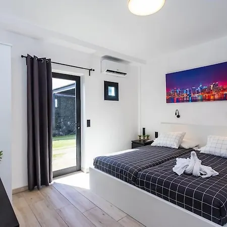 Great View - Luxury With Sea View דירה *